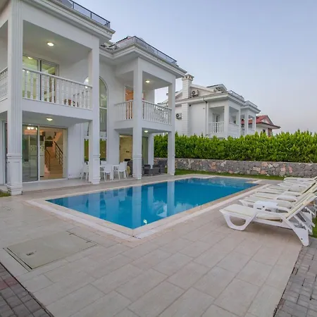 Βίλα Silver - 4 Bedroom With Private Pool *